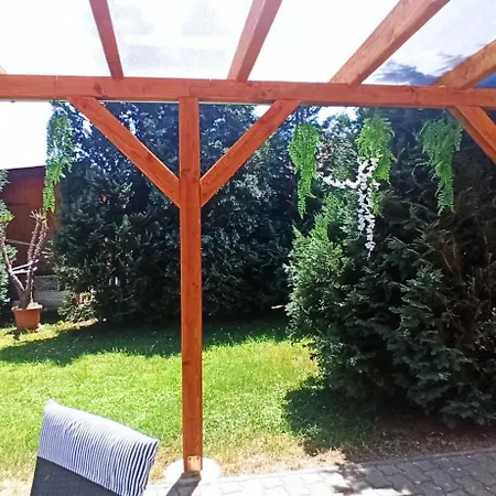 önálló, Klimatizált, Medencés A Balatonnál! Vendégház Kőröshegy