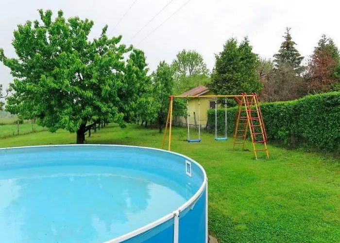 Klimatizalt, Medences, Jakuzzis Nyaralo A Balatonnal! *