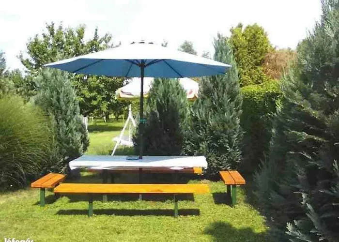 בית הארחה Klimatizalt, Medences, Jakuzzis Nyaralo A Balatonnal! Kőröshegy