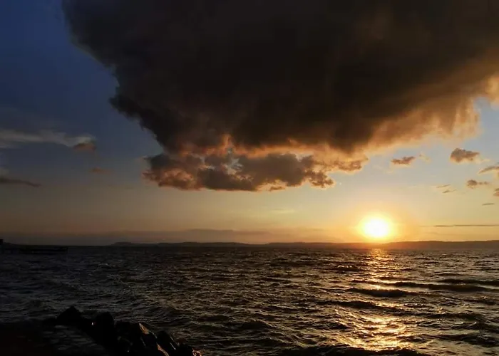 Klimatizalt, Medences, Jakuzzis Nyaralo A Balatonnal!