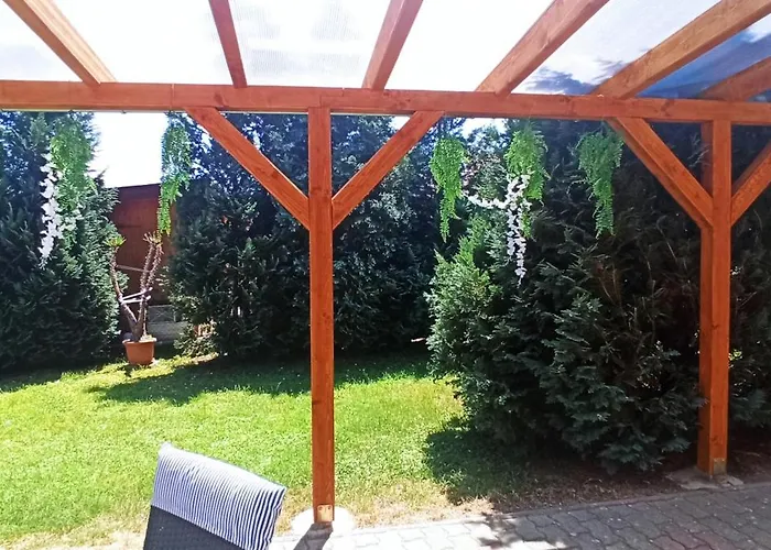 Klimatizalt, Medences, Jakuzzis Nyaralo A Balatonnal! בית הארחה Kőröshegy